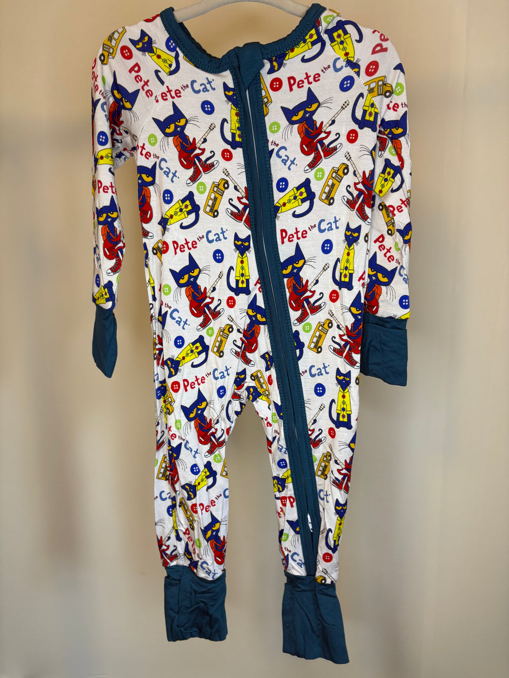 Pete the Cat Sleeper 6-12 Months