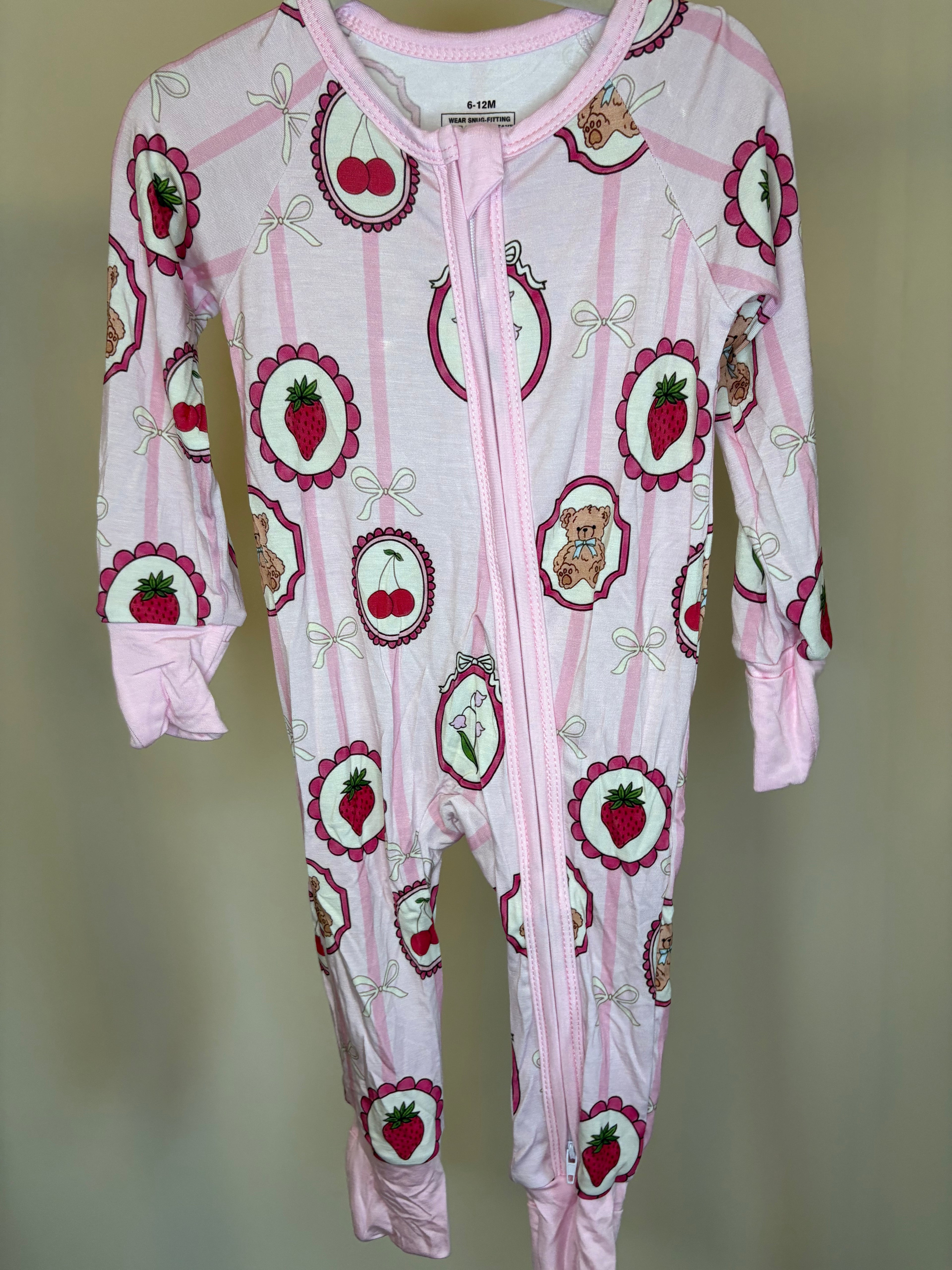 Bears and Berries Sleeper 6-12 Months